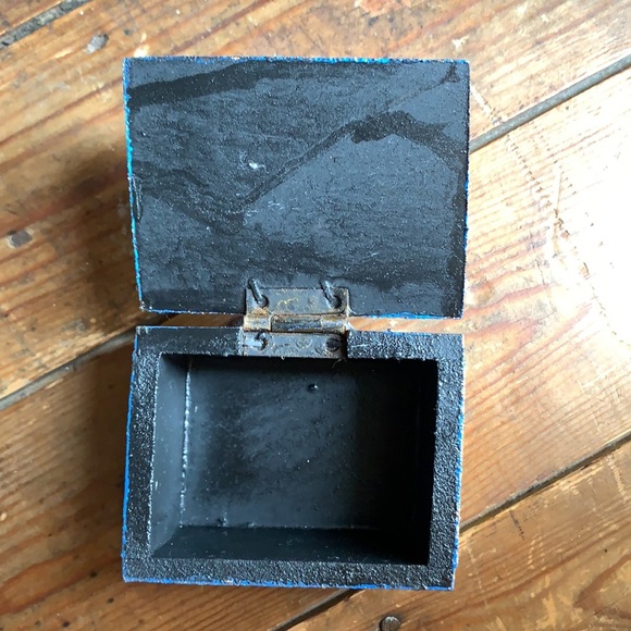 Hand Painted Bali Trinket Box - Picture 8 of 8